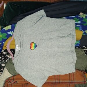 Loveatreak Gray Heart Crop Short Sleeve Shirt